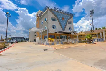 La Vyoma Villas Westpark Hwy 6