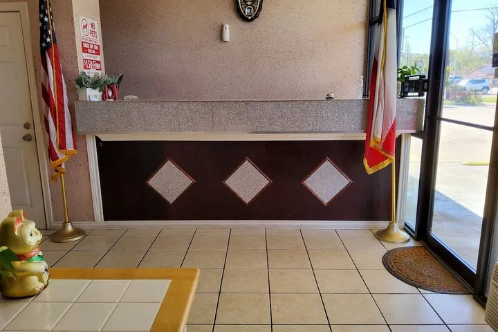 Check-in/check-out kiosk