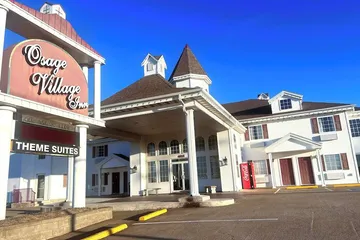 Osage Village Inn Near Lake Ozarks US 54
