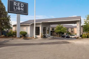 Red Lion Inn & Suites Grants Pass