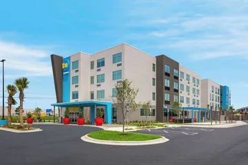 Tru by Hilton Destin