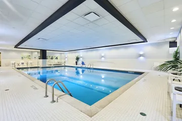 Renaissance Chicago OHare Suites Hotel