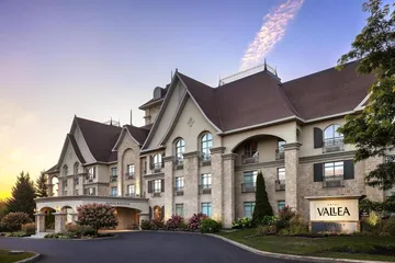 Hotel Vallea Bromont Tapestry Collection by Hilton