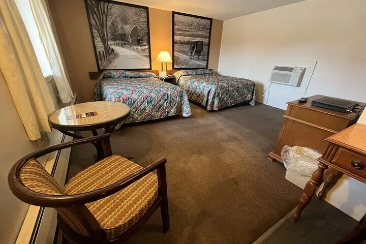 Room 3 of 10