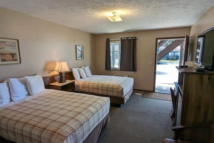 Room 3 of 13