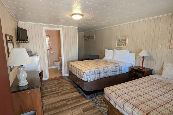 Room 5 of 13