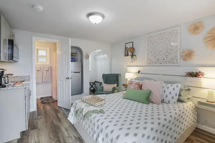 Room 4 of 59