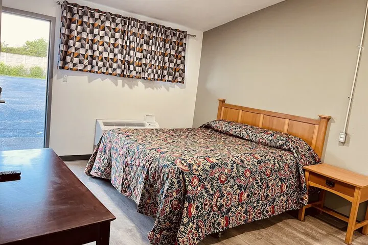 Room 2 of 7
