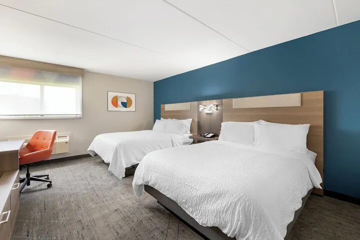 Room 5 of 43