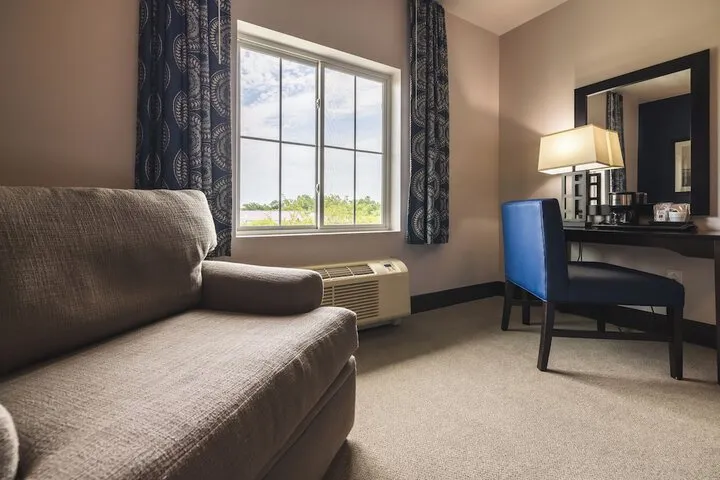 Room 3 of 46