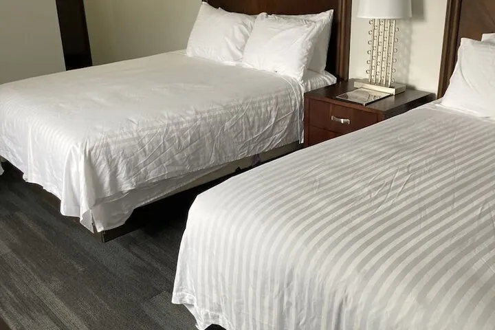Room 5 of 18