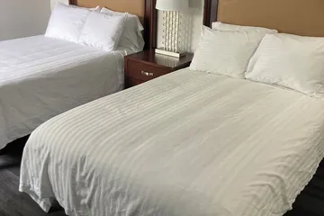 Elker Inn & Suites
