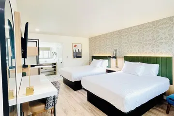 La Casa Inn