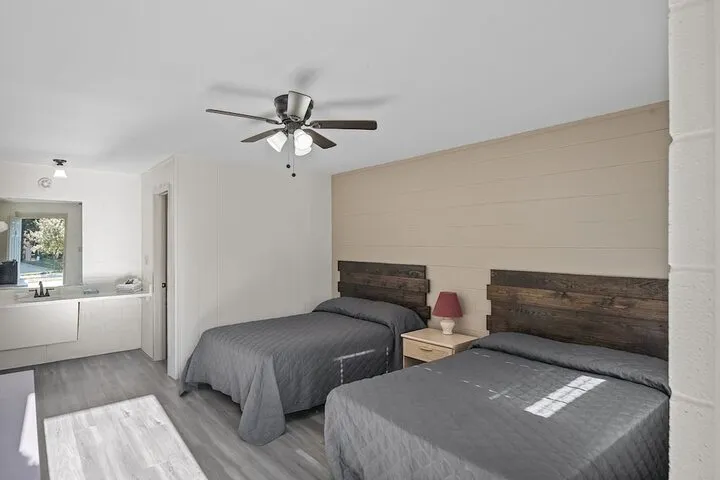 Room 5 of 37