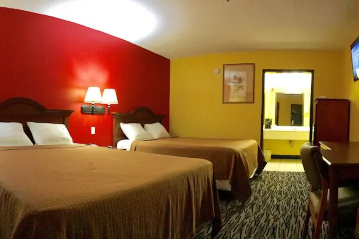 Room 2 of 16