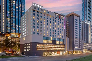 Cambria Hotel Austin Downtown