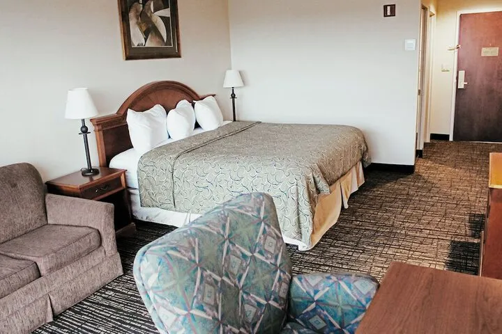 Room 3 of 17