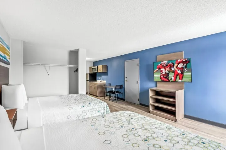 Room 5 of 26