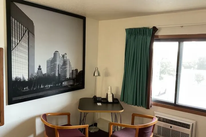 Room 5 of 29