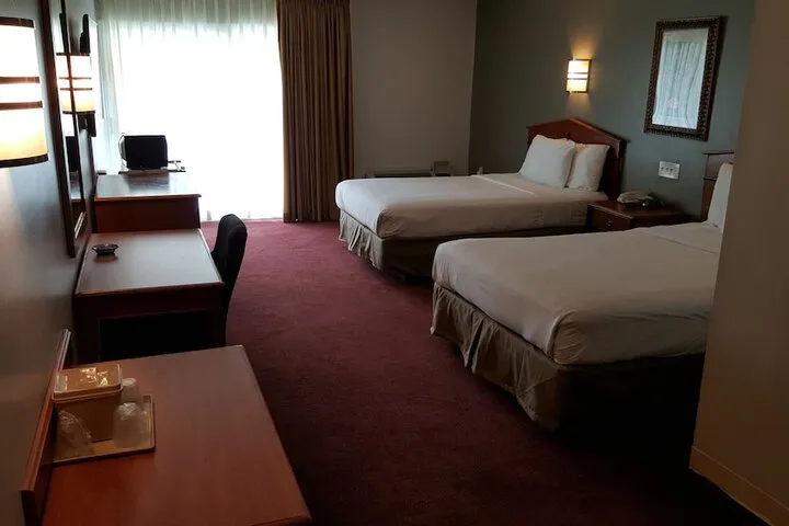 Room 4 of 31