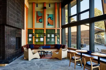 Trailhead Lodge Rocky Mountains