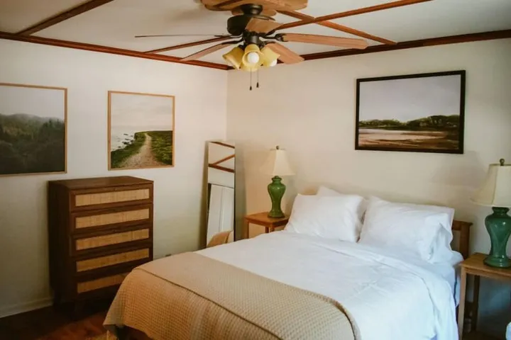 Room 4 of 38