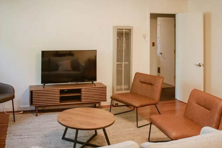 Room 5 of 38