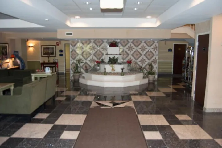 Hotel 2 of 24
