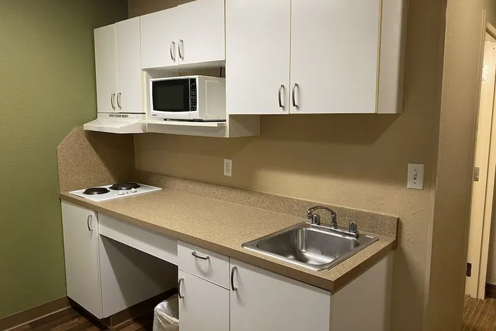 Room 5 of 18