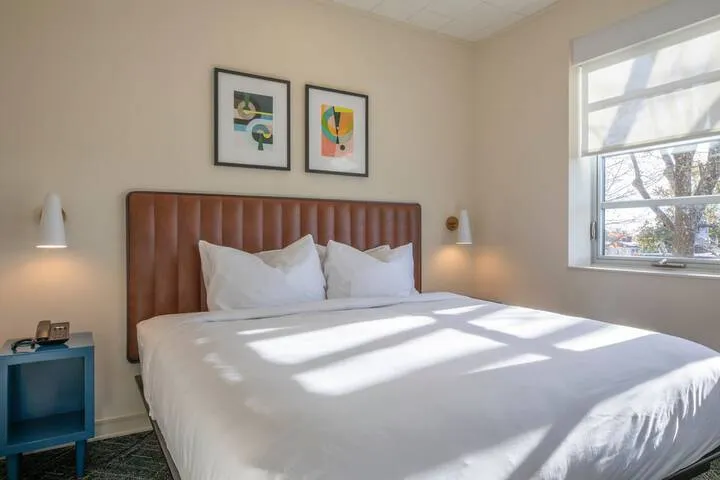 Room 3 of 39