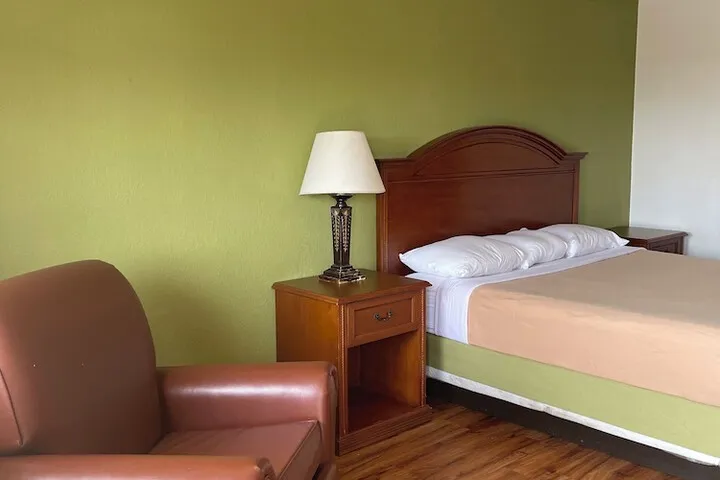 Room 3 of 15