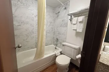 Relax Inn & Suites
