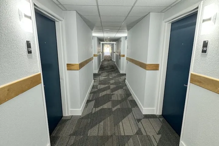 Hotel 5 of 61