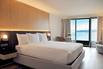 Pinnacle Hotel Harbourfront