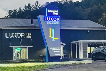 Luxor Inn & Suites a Travelodge by Wyndham
