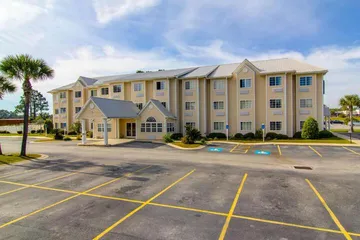 Golden Isles Inn & Suites Brunswick South
