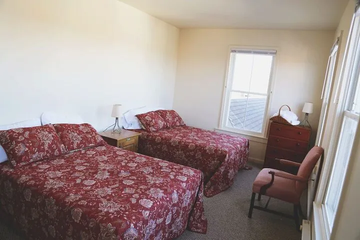 Room 5 of 25