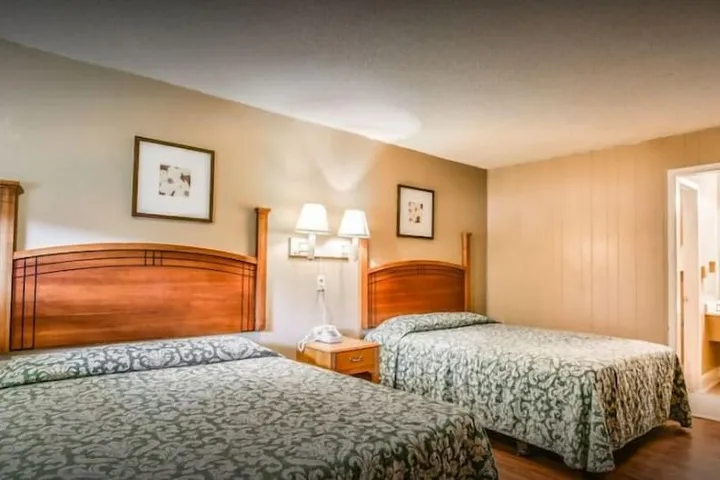 Room 5 of 7