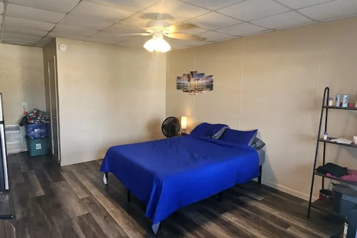 Room 2 of 10