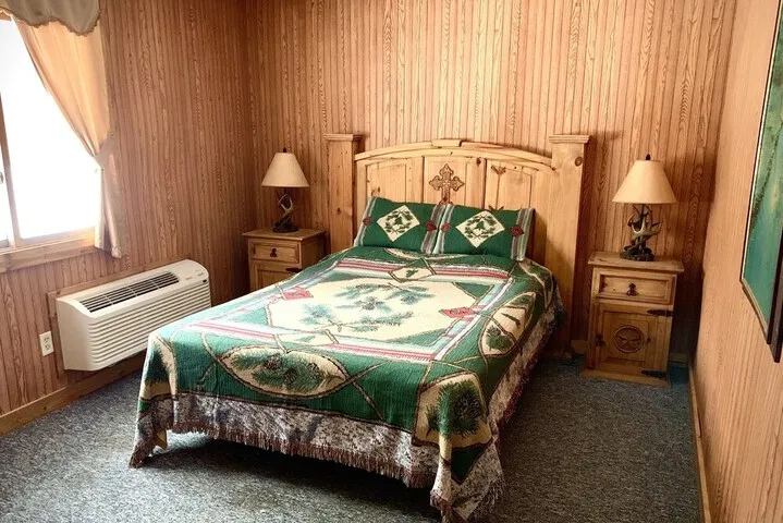 Room 2 of 18
