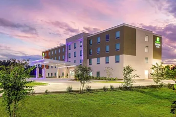 Holiday Inn Express & Suites Macclenny by IHG