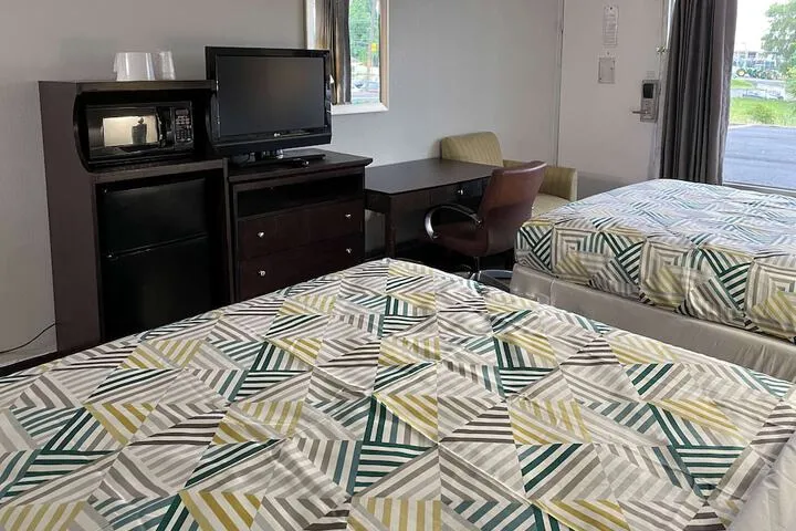 Room 5 of 13