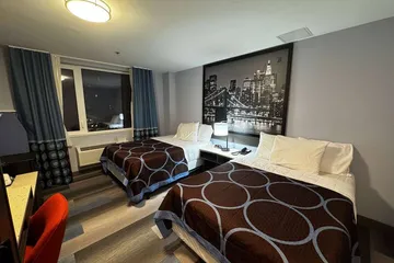 Super 8 by Wyndham Brooklyn Fulton Street / Broadway Junction