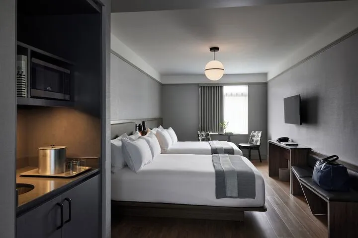 Room 5 of 15