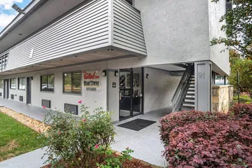 HomeTowne Studios by Red Roof Greenville