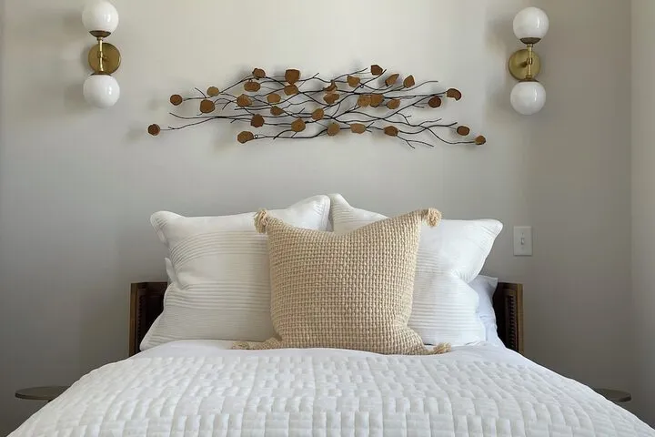 Room 2 of 13