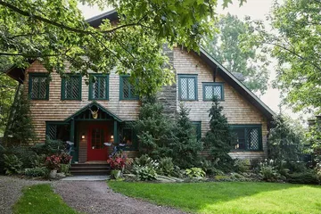 Deer Mountain Inn