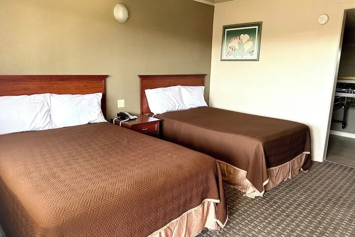 Room 2 of 11