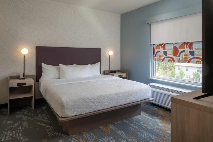 Room 5 of 15