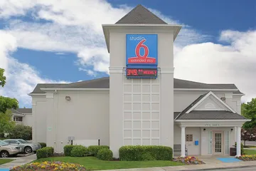 Studio 6 – Murray UT